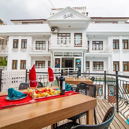 Hotell Castello & Aparts 3*