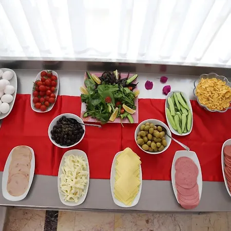 Castello & Aparts Hotell Kemer