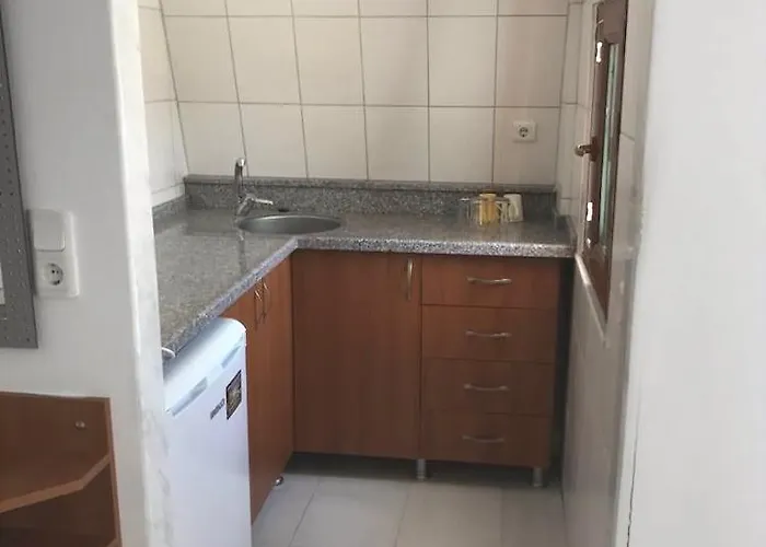 Castello & Aparts Ξενοδοχείο 3*