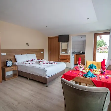 Castello & Aparts Hotel