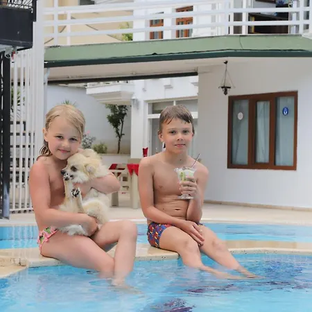Castello & Aparts Hotel Kemer