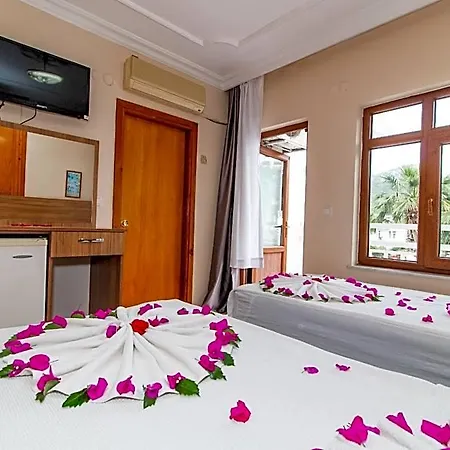 Castello & Aparts 3* Kemer