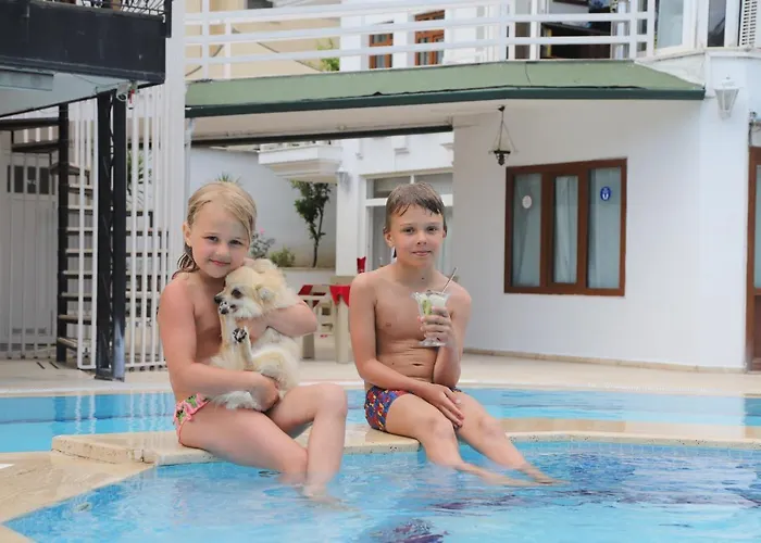 Castello & Aparts Hotel Kemer