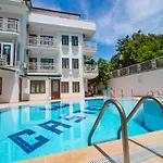 Castello & Aparts Hotel