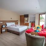 Castello & Aparts Hotel
