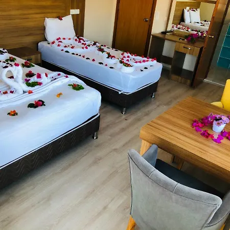 Castello Hotel&aparts Kemer