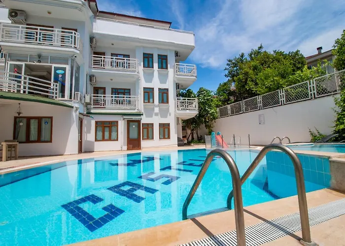 Castello & Aparts Hotel