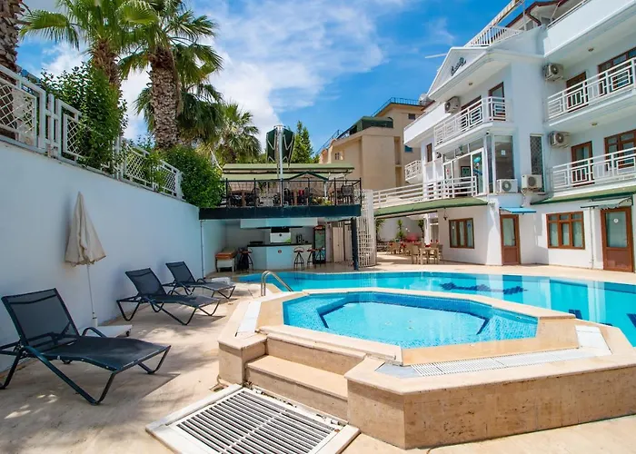 Castello & Aparts Hotel