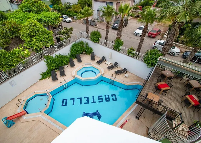 Castello & Aparts קמר