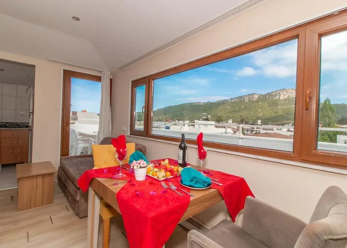 Castello & Aparts מלון