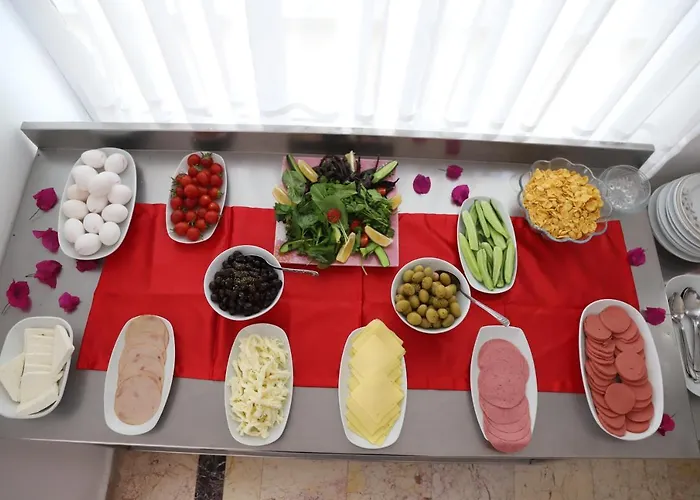 Castello & Aparts מלון קמר