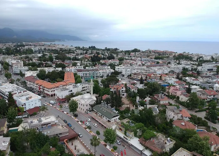 Castello & Aparts 3*